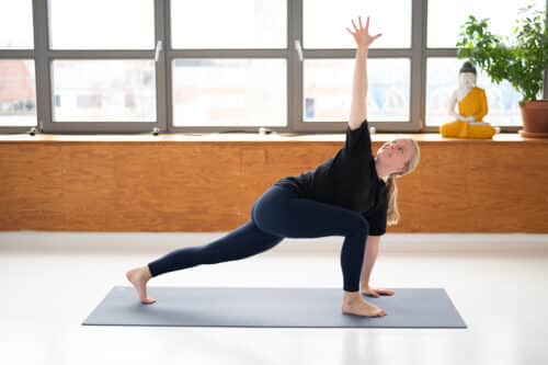 Yoga for en stærk ryg (live)