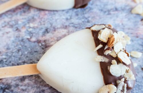 Bounty is - Opskrift på hjemmelavet sund kokosis uden sukker og fløde