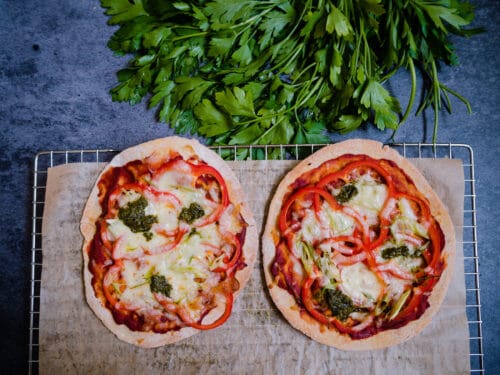 Glutenfri pizza - Opskrift på lækker og glutenfri pizzabund (4 ingredienser)