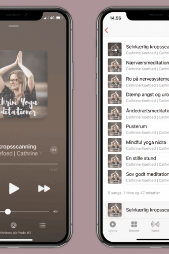 Smartphone med selvkærlige meditationer på Cathrine yoga App