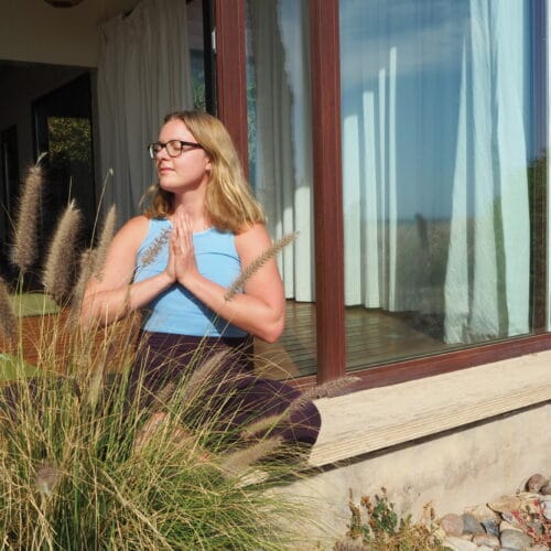 Cathrine laver yoga mod søvnløshed udenfor yogalokale