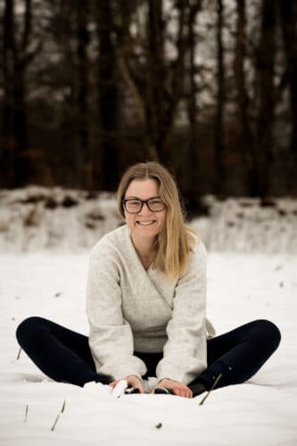 Cathrine laver yin yoga i sneen