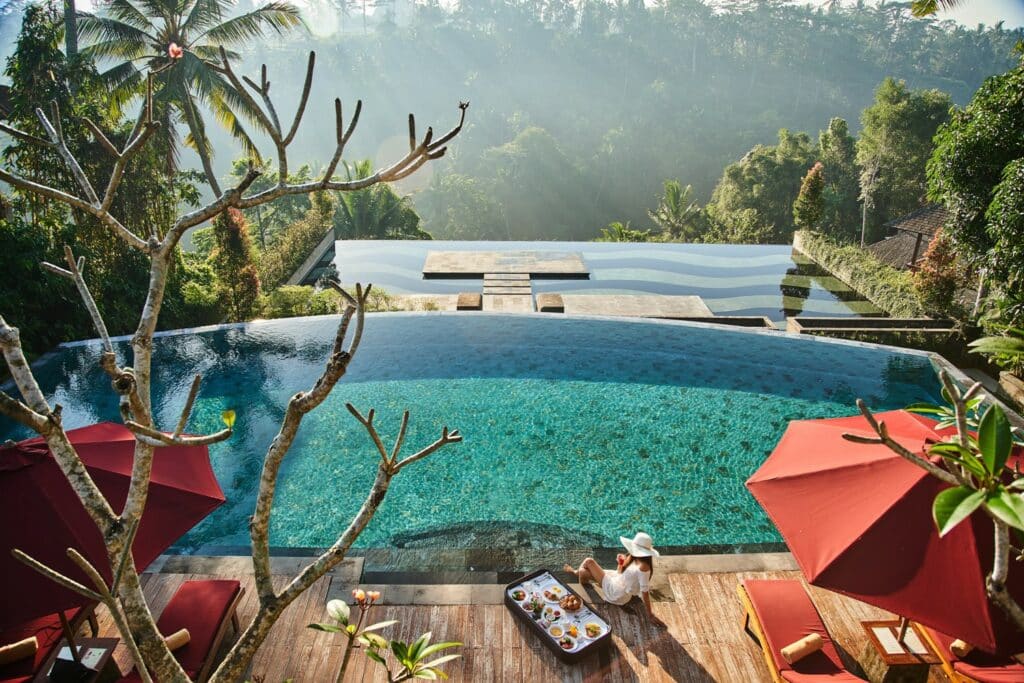 Lækker mad, skøn infinity pool og jungle på yogarejse til Bali