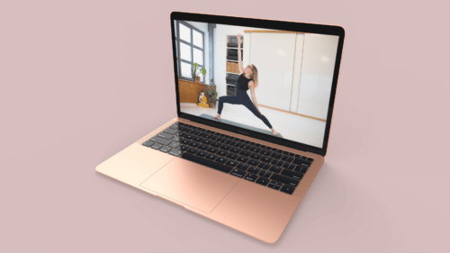 Cathrine underviser Online Yoga