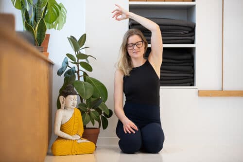 Calm meditation - Cathrine Yoga Online