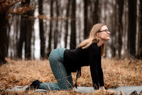 Yin for skuldre og nakke (20 min.) - Slip spændinger med online yoga