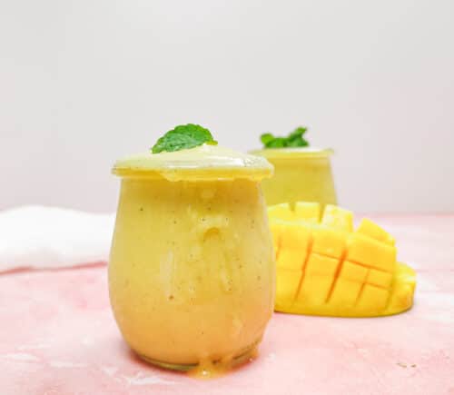 Mangosmoothie - Opskrift på en lækker cremet mangosmoothie!