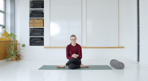 Groundende helkropsyin - Online yin yoga øvelser for hele kroppen